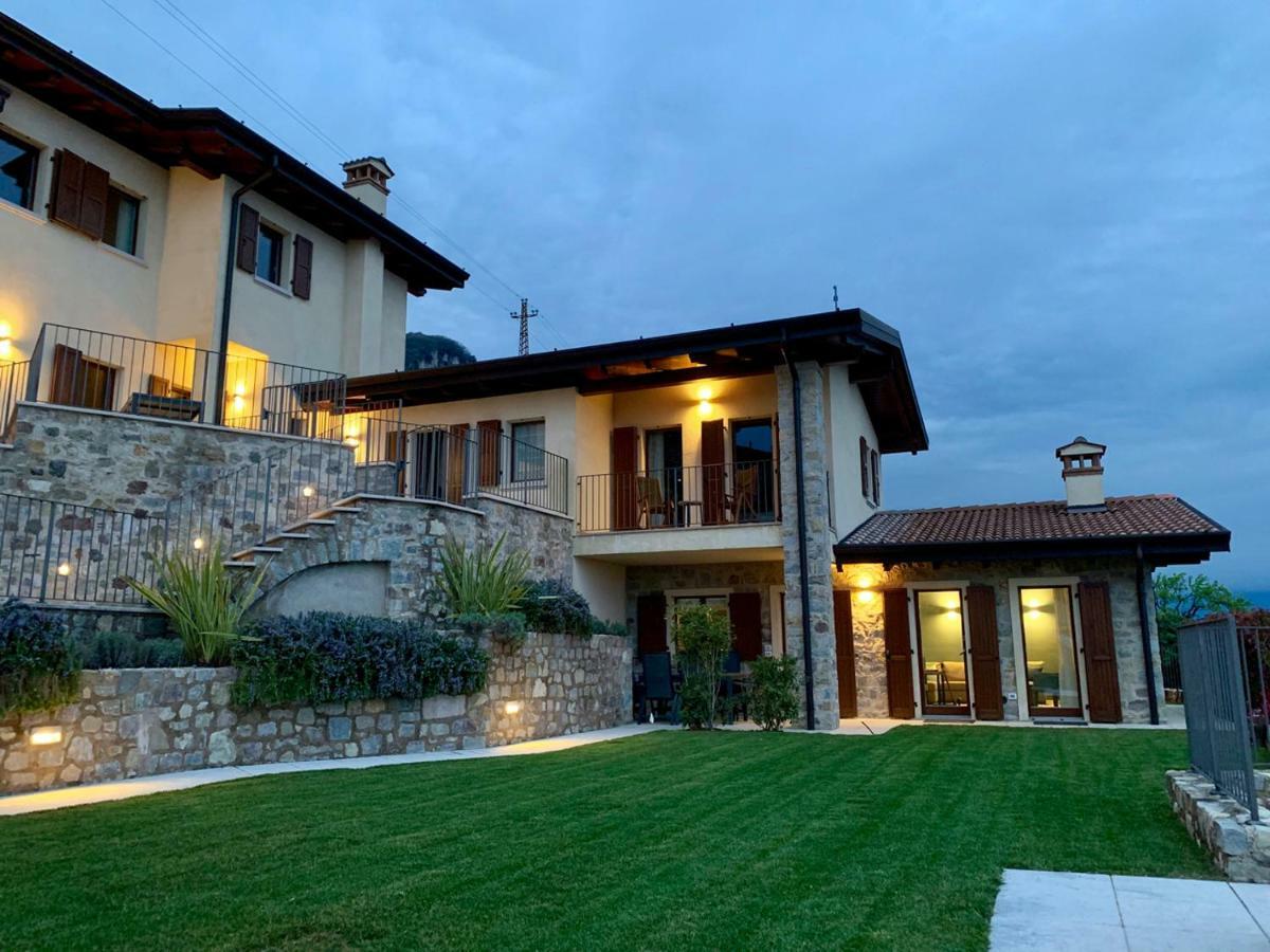 Borgo Al Tempo Perduto Villa Gargnano Bagian luar foto