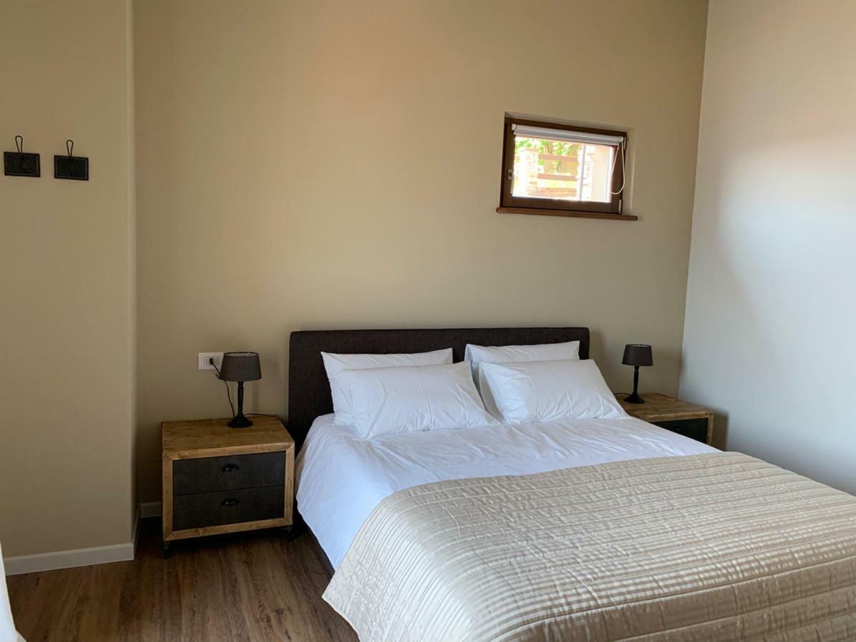 Borgo Al Tempo Perduto Villa Gargnano Bagian luar foto